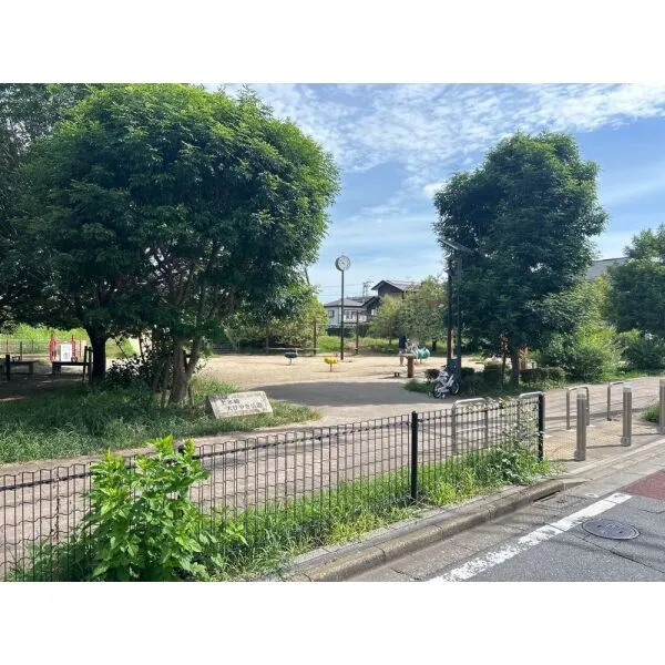 さいたま市浦和区上木崎６丁目 上木崎大けやき公園（公園）まで約650m（徒歩9分）