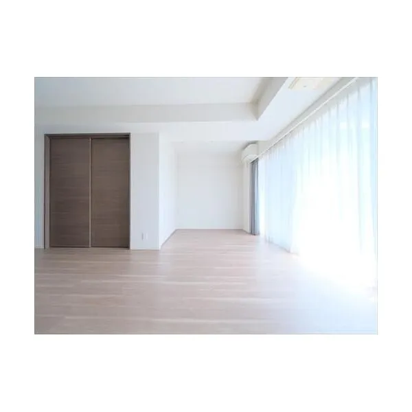 ザ・パークハウス市谷甲良町 ＬＤ　約１８帖