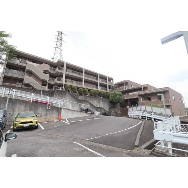 プレール日吉台 外観