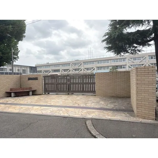 立川市高松町３丁目 立川市立第五小学校（小学校）まで約700m（徒歩9分）