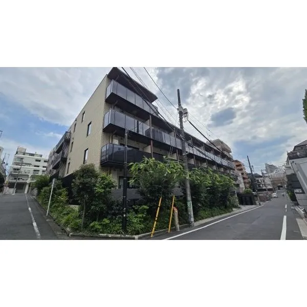 リビオレゾン参宮橋 買物施設が徒歩圏内、暮らしやすさに優れた住環境
