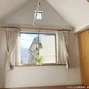 品川区戸越３丁目 【事務室】窓から明るい光が差し込み、心地の良いお部屋です♪
