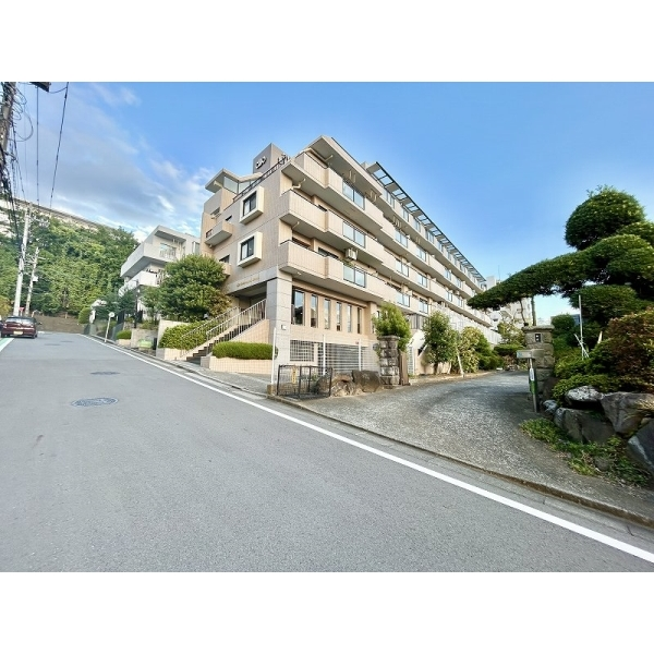 クリオ多摩永山２番館 外観