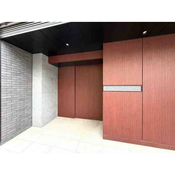 グラサージュ横濱桜木町フィオーレシエル 2021年11月築のマンションです。