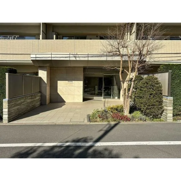 ウエリス津田沼 エントランス