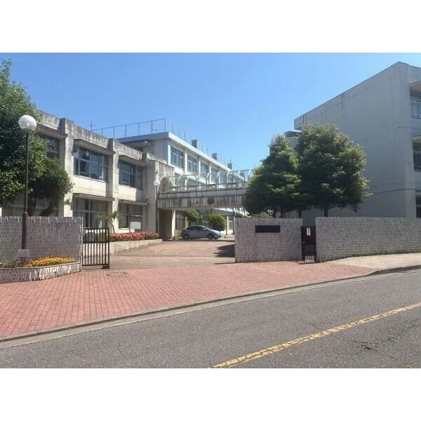 羽村市羽加美２丁目 羽村市立羽村第一中学校（中学校）まで約780m（徒歩10分）