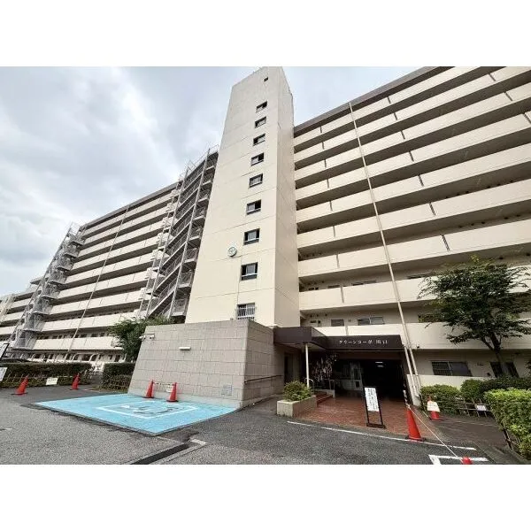 グリーンコーポ川口A棟 地上10階建・総戸数318戸のビッグコミュニティマンションです。