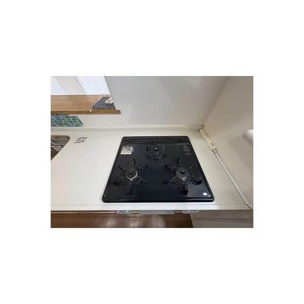 目黒第2コーポラス 3口コンロ採用