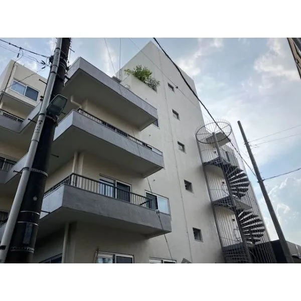 ドミール目黒 建物外観