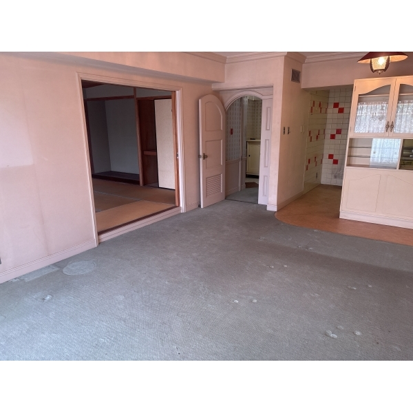 ベルシャトー南山 家具・調度品は価格に含まれません