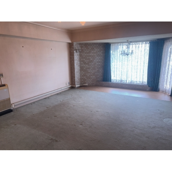 ベルシャトー南山 家具・調度品は価格に含まれません