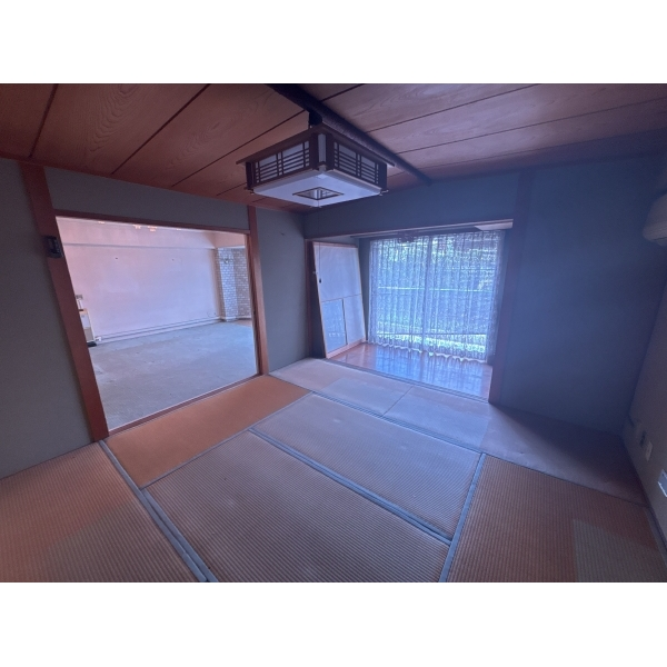 ベルシャトー南山 家具・調度品は価格に含まれません