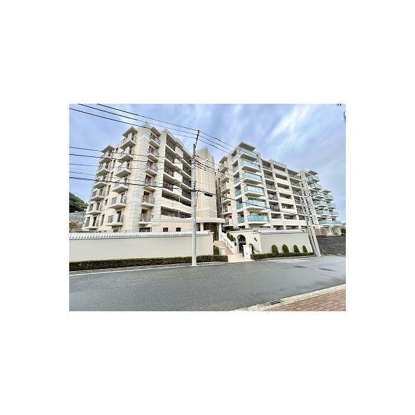 ルネサンス戸塚テラス 外観