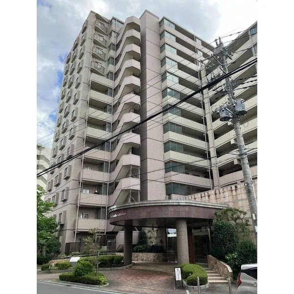 ライオンズヴィアーレ浦和弐番館 外観