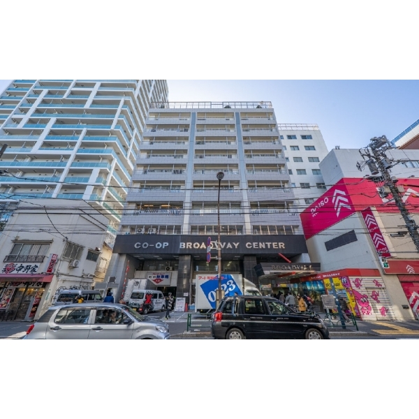 ブロードウェイ 外観