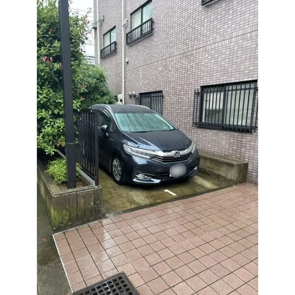 グランレーブ新丸子 駐車場