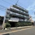 セザール山王西 ブルーのタイルが特徴的なセザール山王西