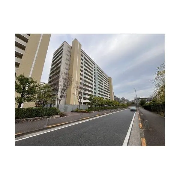 ザ・リバープレイスガーデンコート 外観