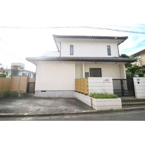 横浜市栄区小山台１丁目 土地としてもご検討下さい（南東・南西の角地　土地面積約63坪）