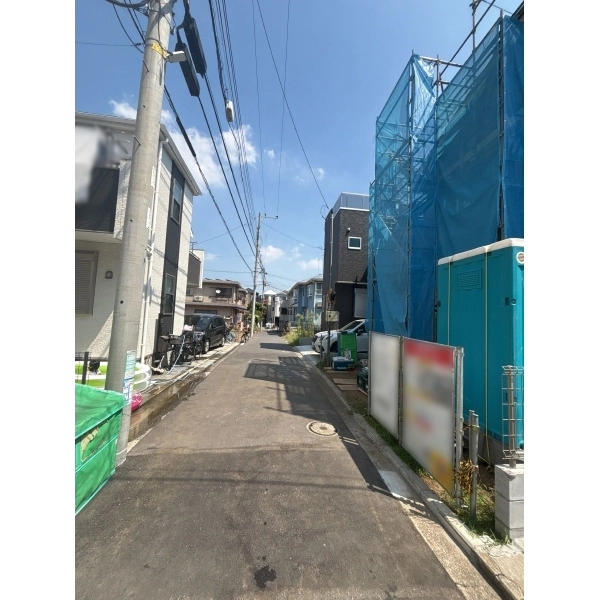横浜市鶴見区上末吉５丁目 前面道路