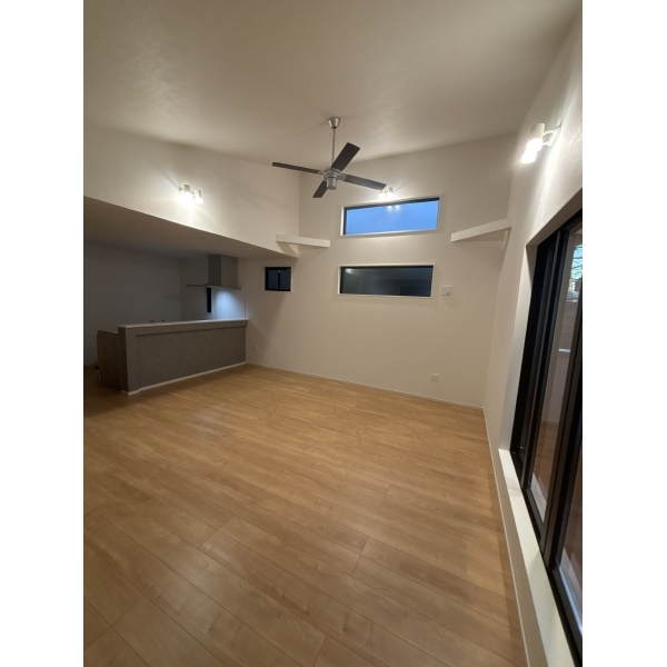 横浜市鶴見区上末吉５丁目 リビング