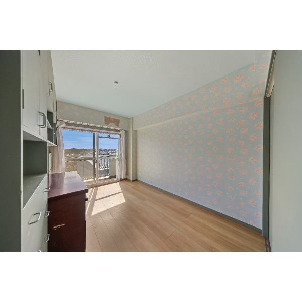 経堂コンド 洋室2※家具（机）・調度品は価格に含まれません