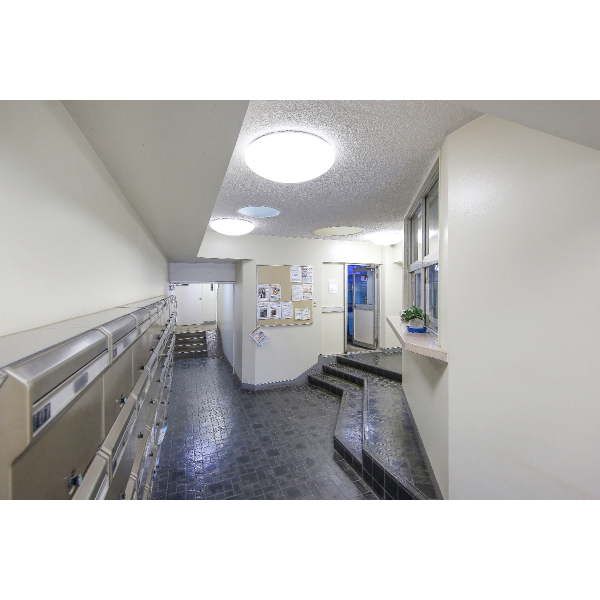 経堂コンド エントランス