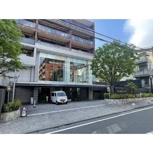 シティテラス目白 車寄せのあるサブエントランス