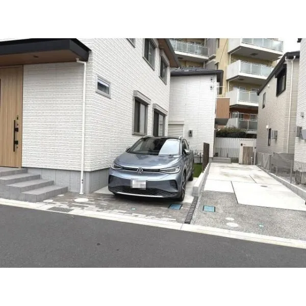 海老名市中新田2丁目 駐車場