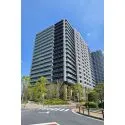 ブリリア聖蹟桜ヶ丘ブルーミングテラス 商業施設や病院などが充実した駅前の利便性と、自然あふれる多摩川沿いの暮らしの両方が叶う住環境です。
