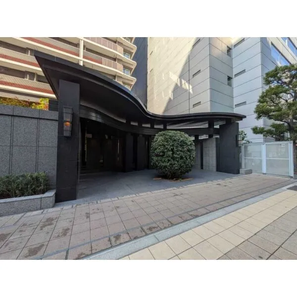 ローレルタワー堺筋本町 エントランス
