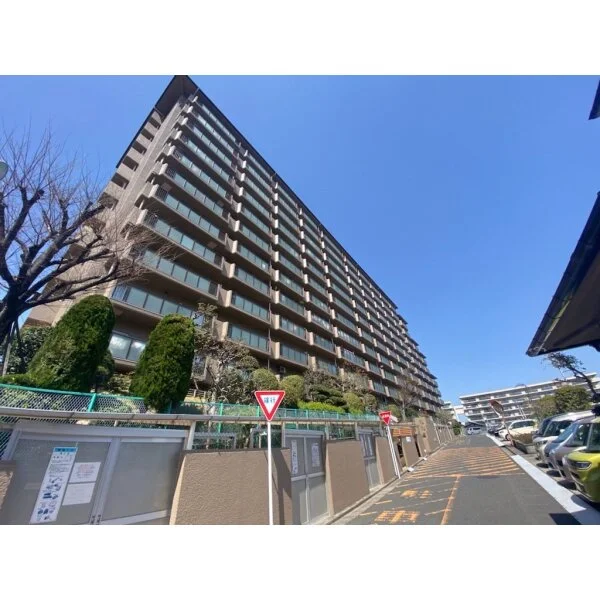 ユニハイム千里丘 外観