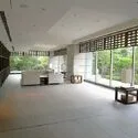 パークタワー西新宿エムズポート 開放感のあるエントランスホール