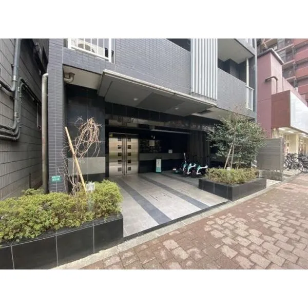 ヴェルステージ池袋 タイル張りの外観です