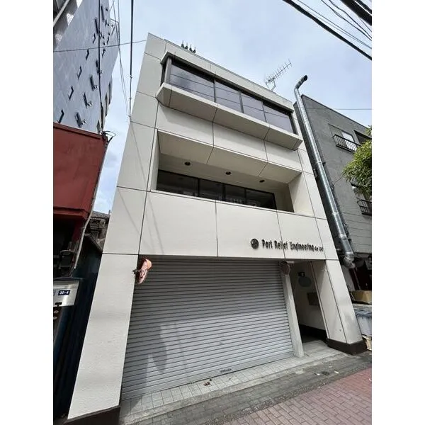 北区田端新町１丁目 南西側道路からの外観
