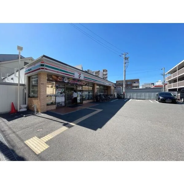 ライオンズマンション沢之町ガーデンタワー セブンイレブン大阪沢之町2丁目店(コンビニ)まで約250m(徒歩4分)