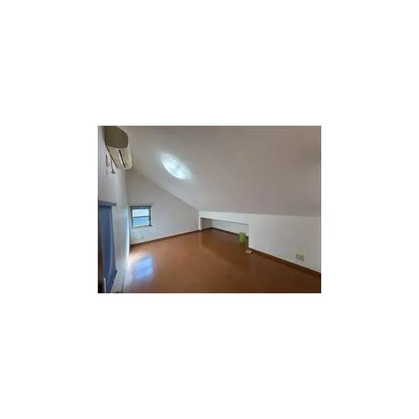 川崎市多摩区栗谷3丁目 小屋裏収納