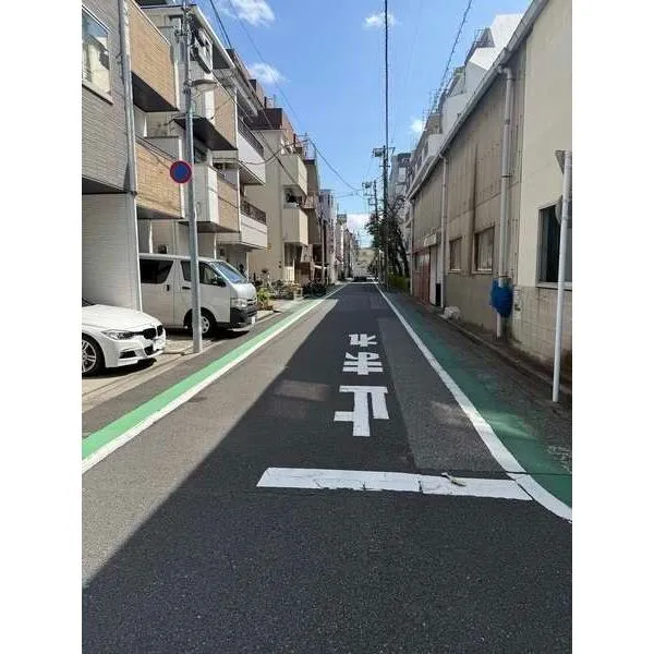 荒川区西尾久７丁目 前面道路は幅員約6.1mの公道