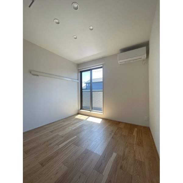 小金井市本町3丁目 洋室約6.1畳 家具・調度品は価格に含まれます。