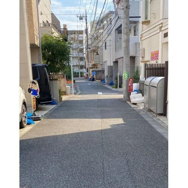 LERA方南 前面道路