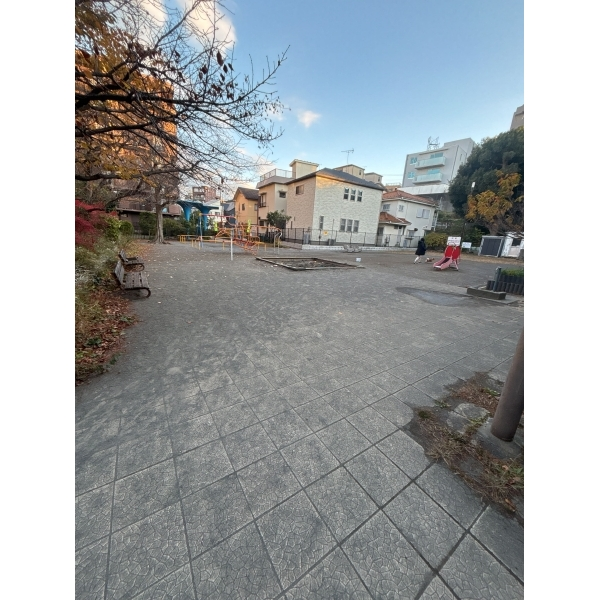 ナイスアーバン溝の口 「下作延かつら公園」まで徒歩約7分（公園）まで約500m（徒歩7分）