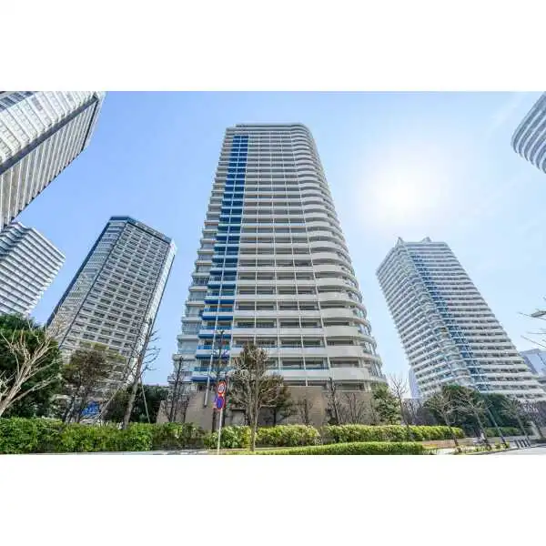 Ｍ．ＭＴＯＷＥＲＳ　ｔｈｅＷｅｓｔ 外観