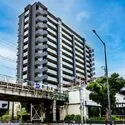 ザ・レジデンス寺田町駅前 2024年8月築。JR大阪環状線「寺田町」駅まで徒歩1分(約20m)の駅近マンションです。