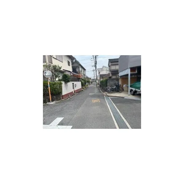 八尾市堤町３丁目 東側道路（２０２６年６月撮影）