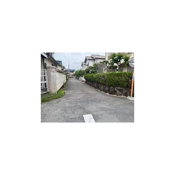 八尾市堤町３丁目 南側道路（２０２６年６月撮影）