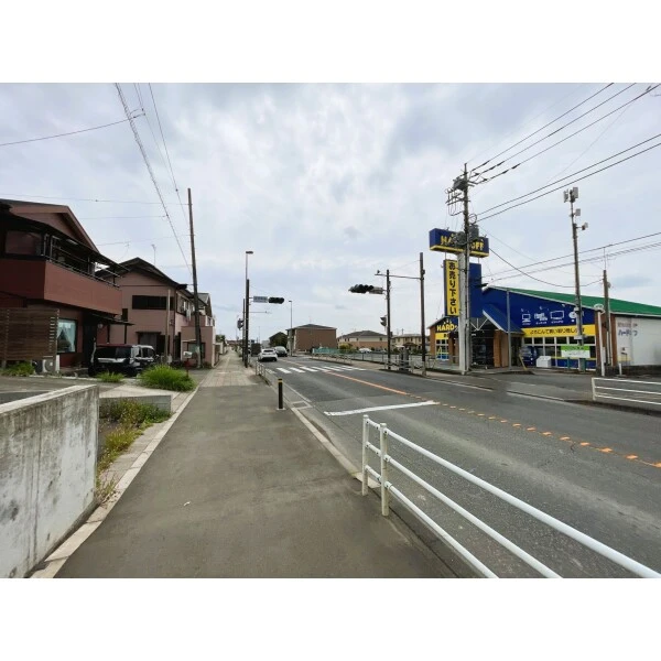 秦野市並木町 南側公道