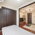 オープンレジデンシア名古屋駅THECOURT 南側洋室の為、採光良好です。また充実した収納です。