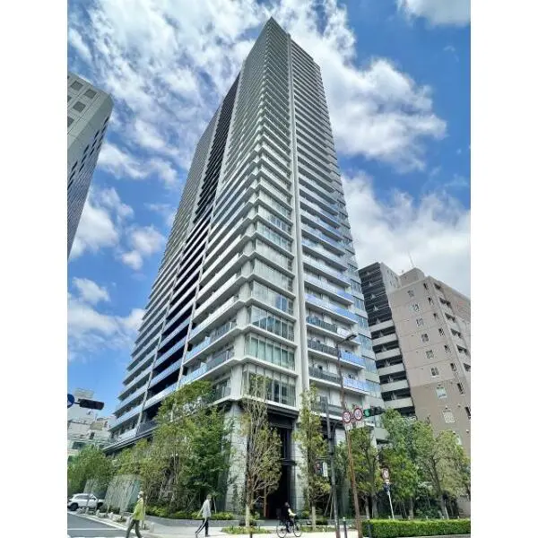 プレミストタワー靭本町 外観