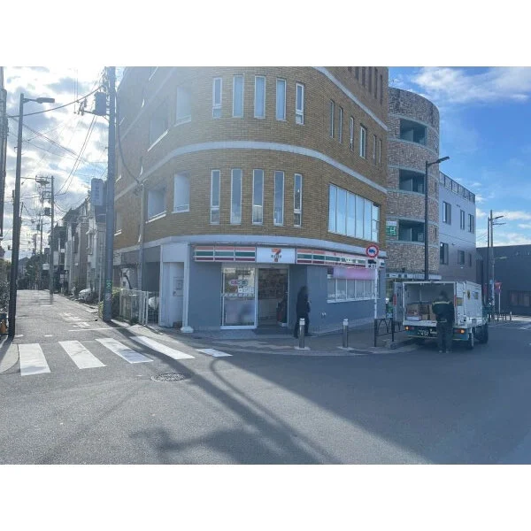 世田谷区代田２丁目 セブンイレブン世田谷代田駅前店（コンビニ）まで約140m（徒歩2分）