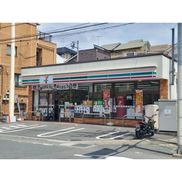 コスモ玉川学園前 セブンイレブン町田玉川学園5丁目店（コンビニ）まで約450m（徒歩6分）